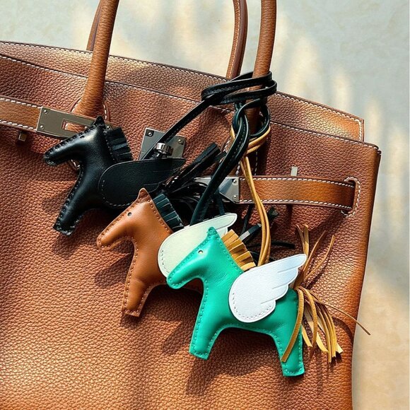 Leather Horse keychain - Picture 1 of 7